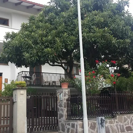 Francesco In Alojamento de Acomodação e Pequeno-almoço Assisi