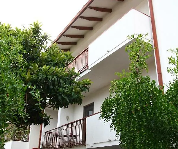 Francesco In Bed & Breakfast 3*